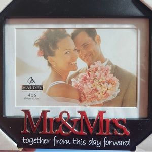 4x6 Mr. & Mrs. Picture Frame